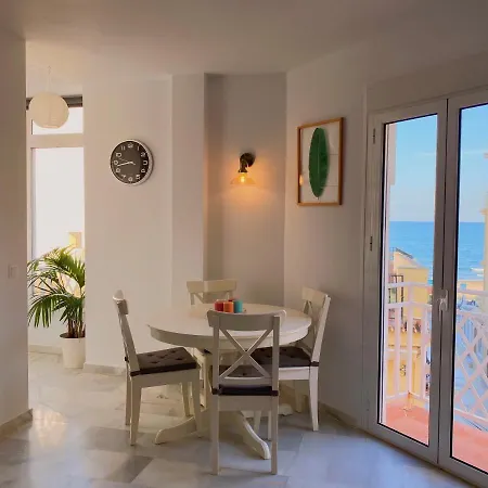 En La Carihuela-costa Del Sol توريمولينوس