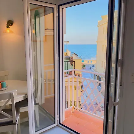 Appartement En La Carihuela-costa Del Sol *